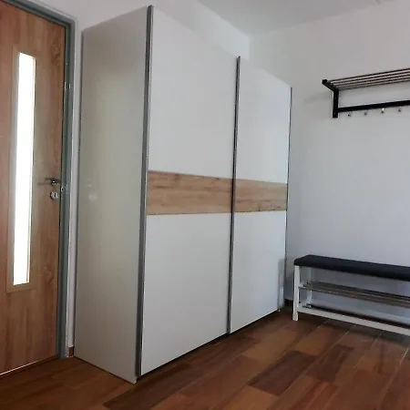 Moderni Byt V Klidne Casti Jihlavy Διαμέρισμα Jihlava